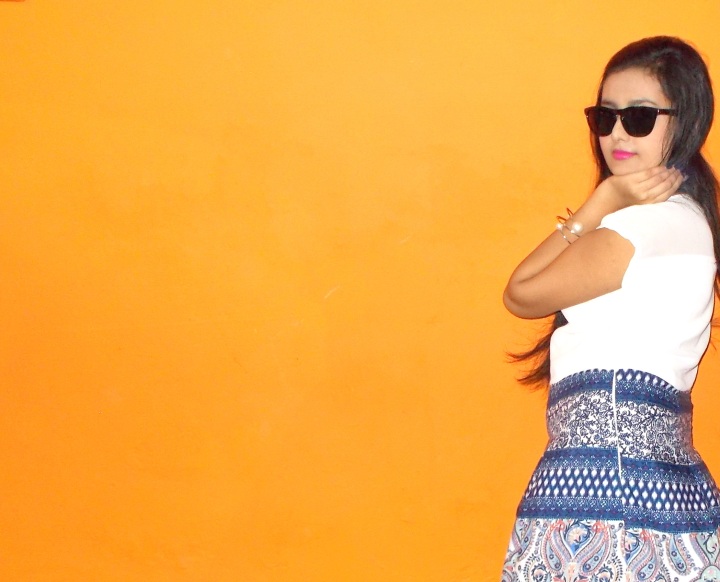 Scorch The Heat With This White Printed Maxi Dress:Ootd